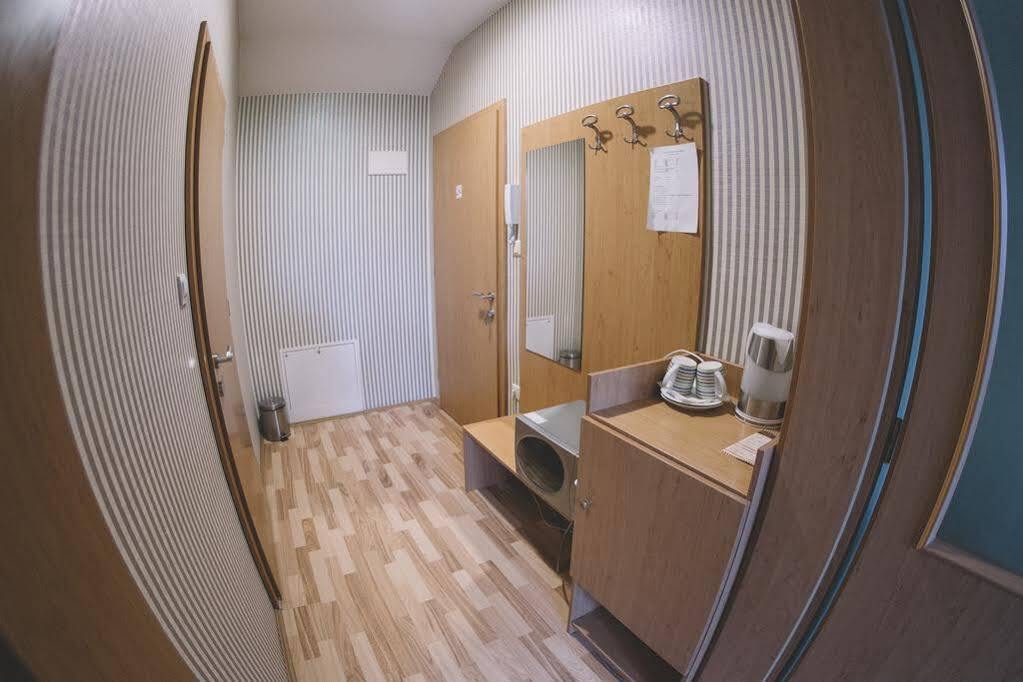 Central Apartman โชพรอน ภายนอก รูปภาพ